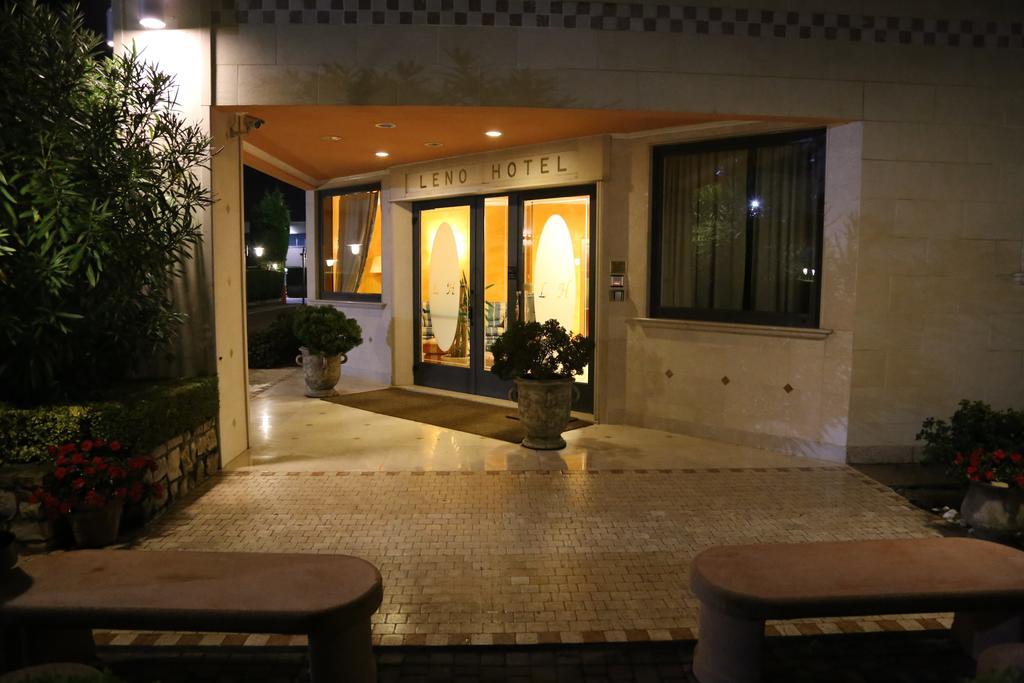 Hotel Lenotel Kültér fotó
