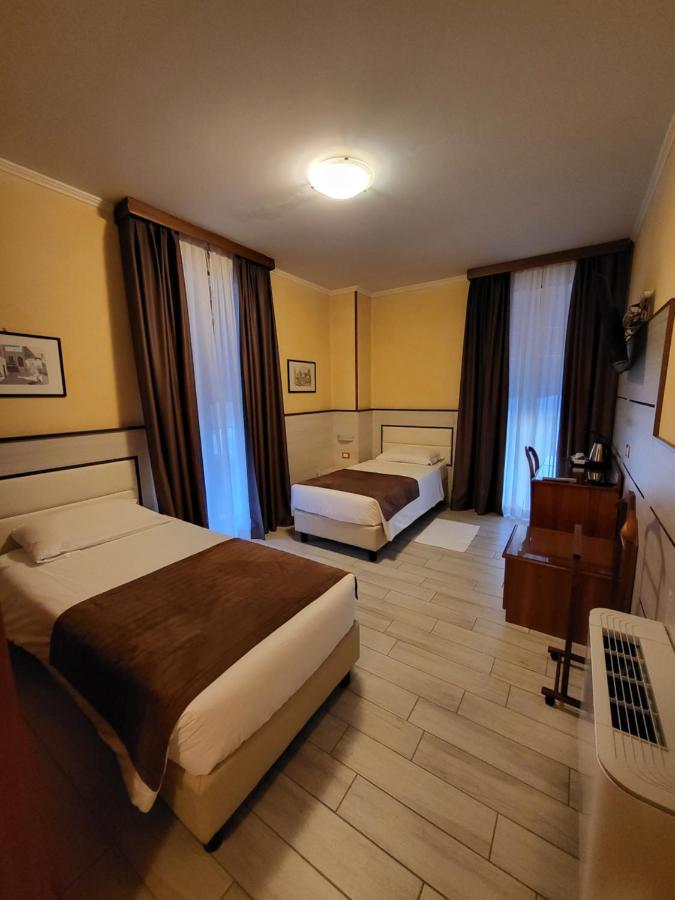 Hotel Lenotel Kültér fotó
